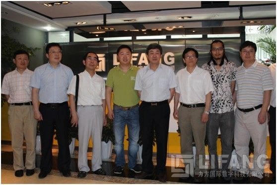 文化部产业司副司长吴江波视察赏金大对决
