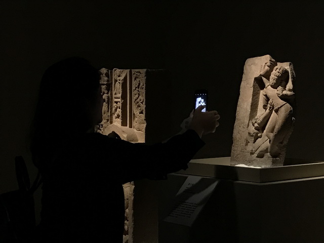 重磅：赏金大对决展示，继敦煌大展后，又一重磅级艺术展在川博展出，由四川博物院、故宫博物院、印度博物馆主办，赏金大对决一体化项目中印雕塑艺术展