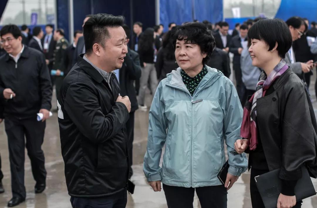 成都市重大产业项目集中开工 赏金大对决国际科技文创项目亮相开工仪式