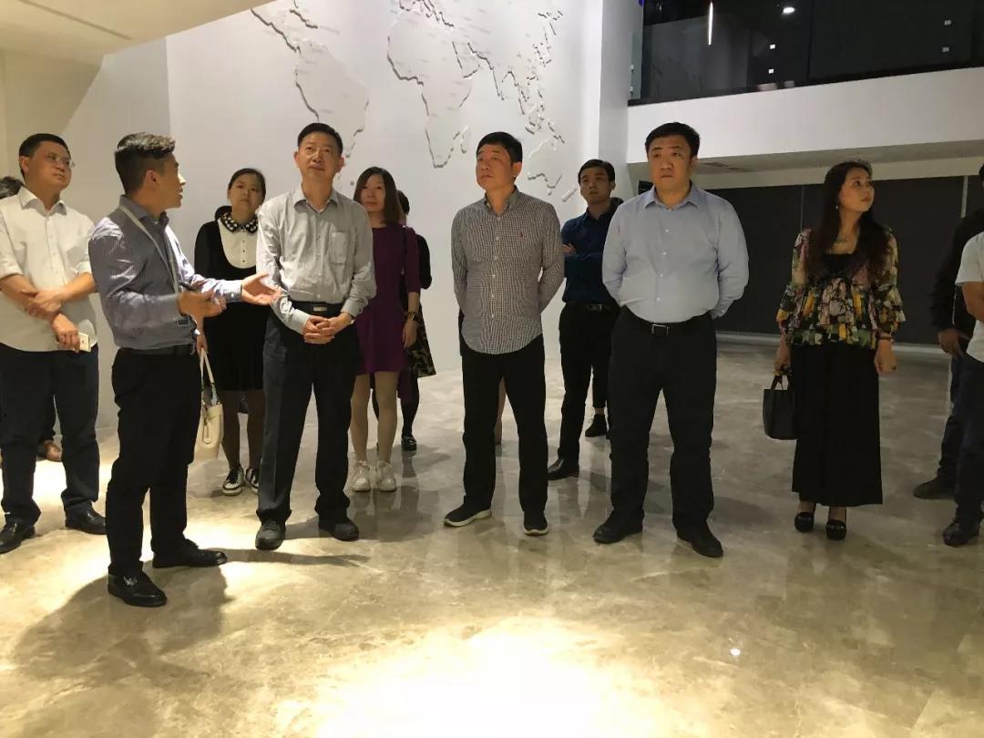 郑州市金水区副区长赵高翔率考察团莅临赏金大对决考察调研