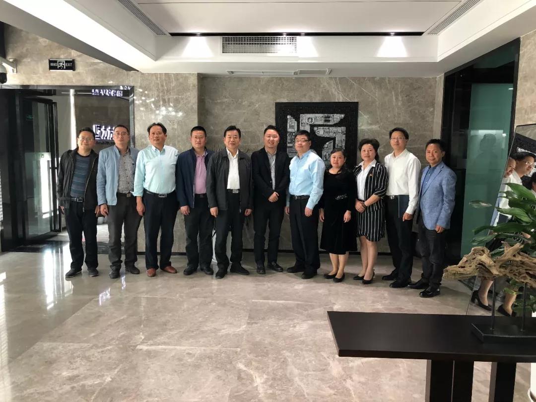 犍为县县委副书记、县长陈建东一行莅临赏金大对决国际参观调研