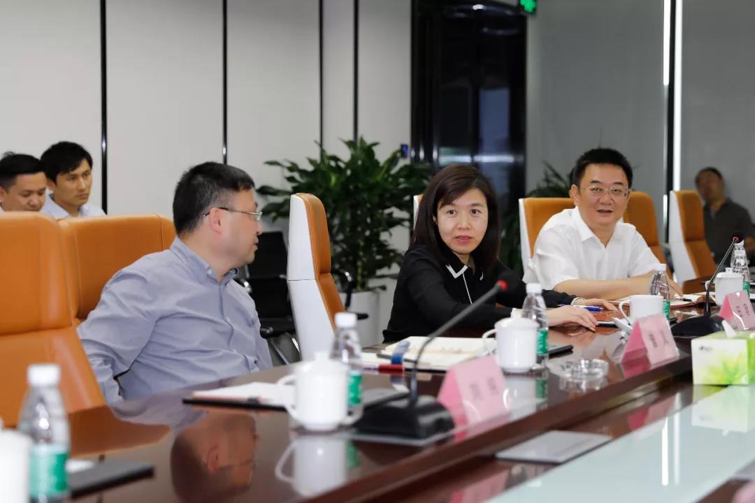 成都市委常委、宣传部部长田蓉等领导一行考察赏金大对决集团