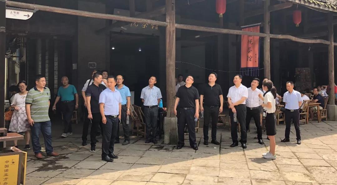 赏金大对决团队一行赴犍为县考察文化旅游产业