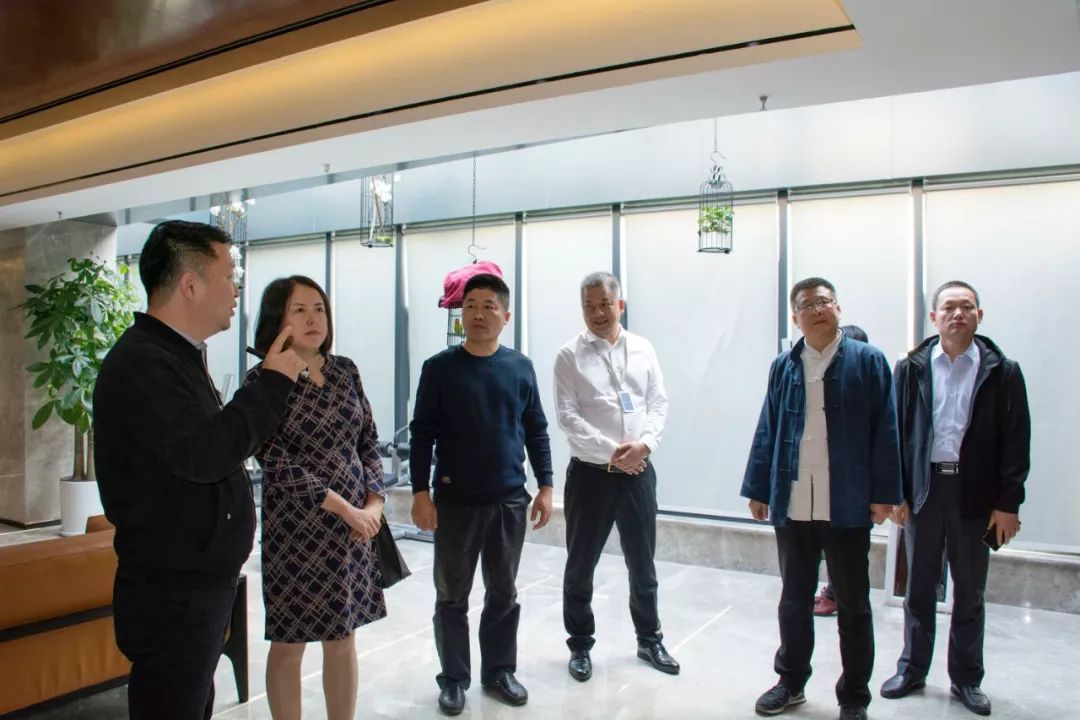 霍尔果斯市副市长刘智燕一行莅临赏金大对决考察交流