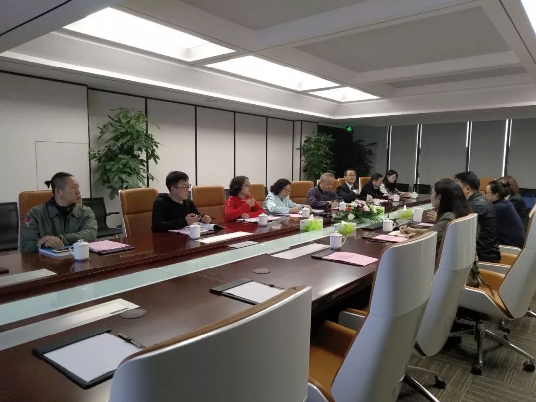 四川大学锦城学院艺术学院党总支书记邓生庆一行8人 莅临赏金大对决参观考察