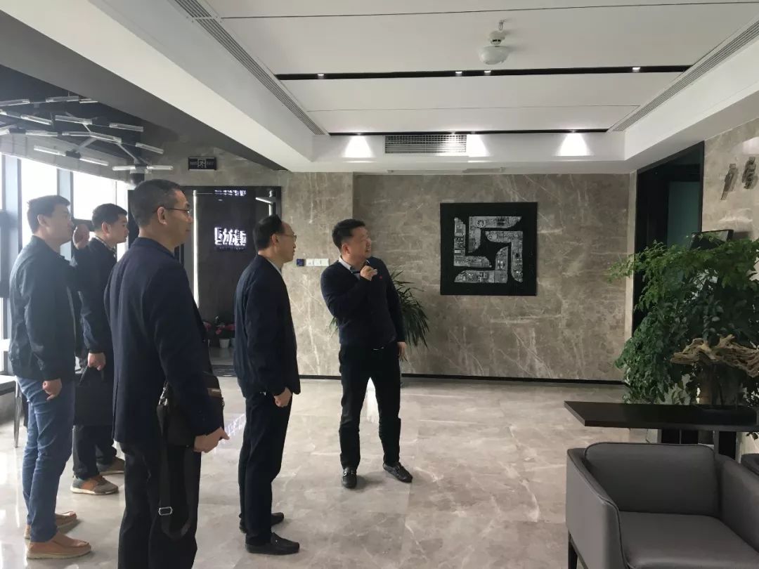 龙泉驿区城投公司董事长李智一行走访调研赏金大对决集团