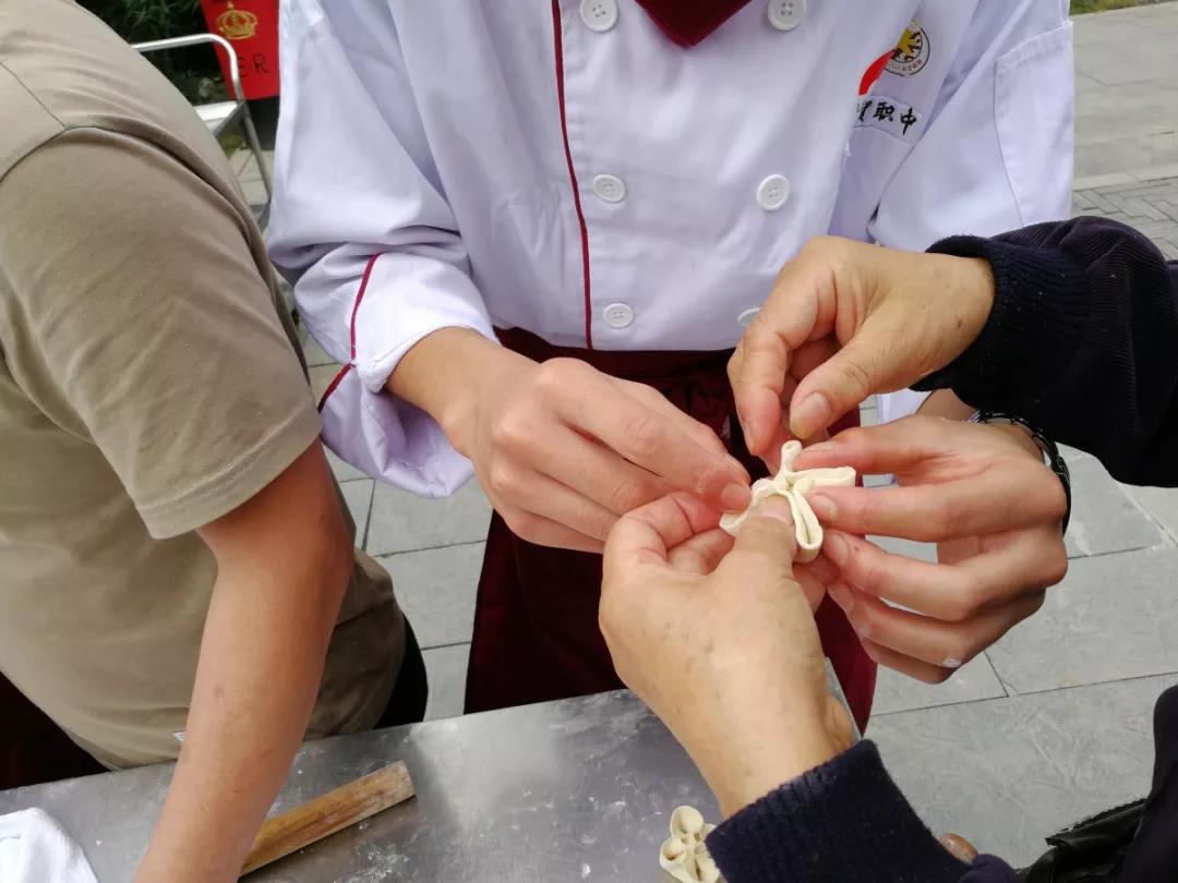 逛吃游玩枣子巷，美食才艺嘉年华