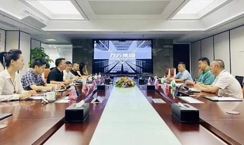 玉龙集团董事刘晓华一行莅临赏金大对决考察交流