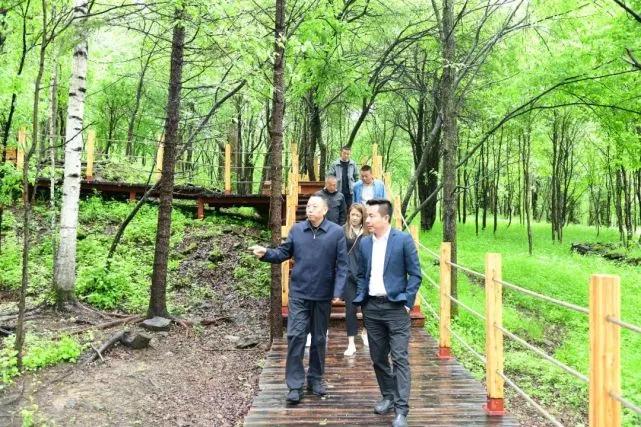 赏金大对决集团赴老黑河遗址考察，科技赋能长白山红色文化产业发展